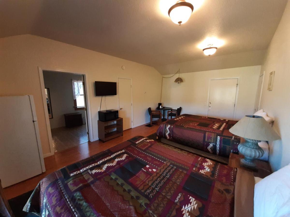 Alta Sierra Village Inn Grass Valley Room photo